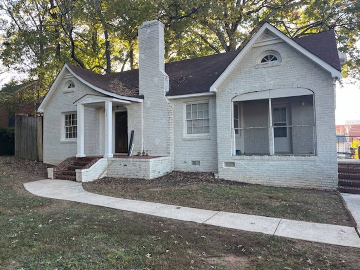 House for rent at 1339 St Julien St, Charlotte, NC 28205