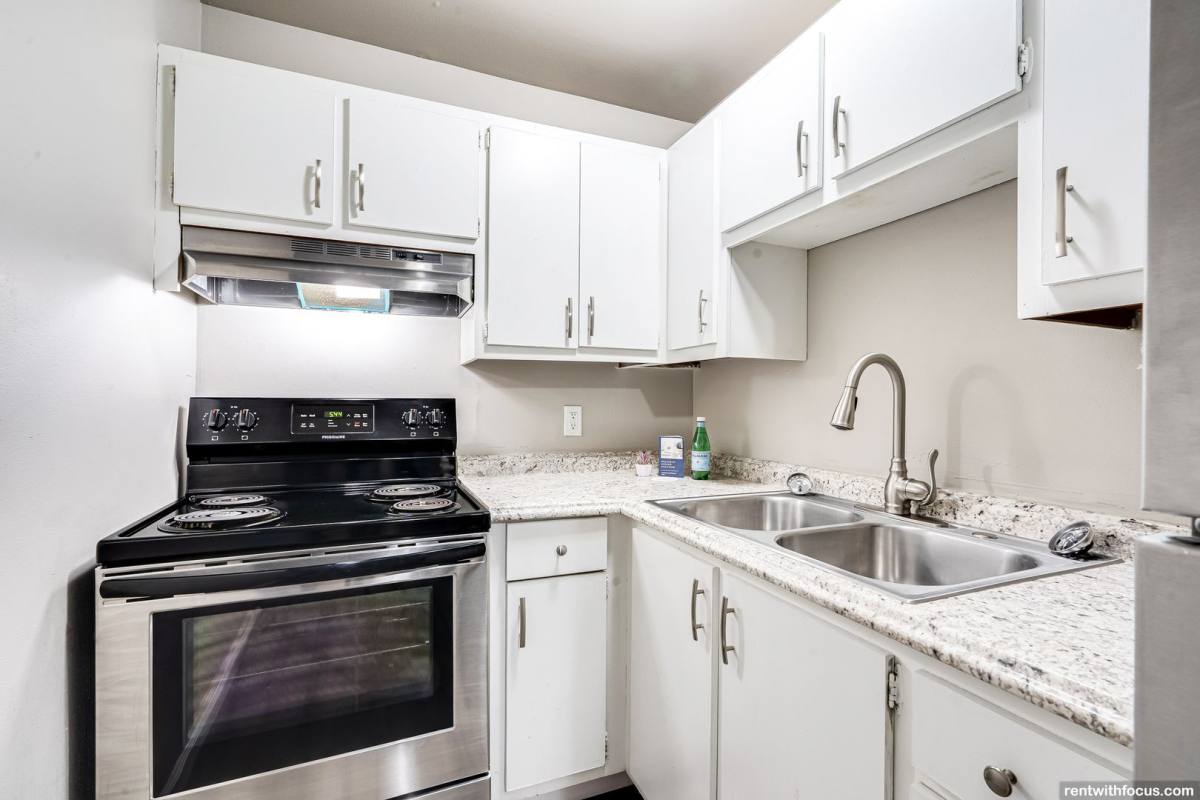 Apartment for rent at 671 S Western Ave, Neenah, WI 54956