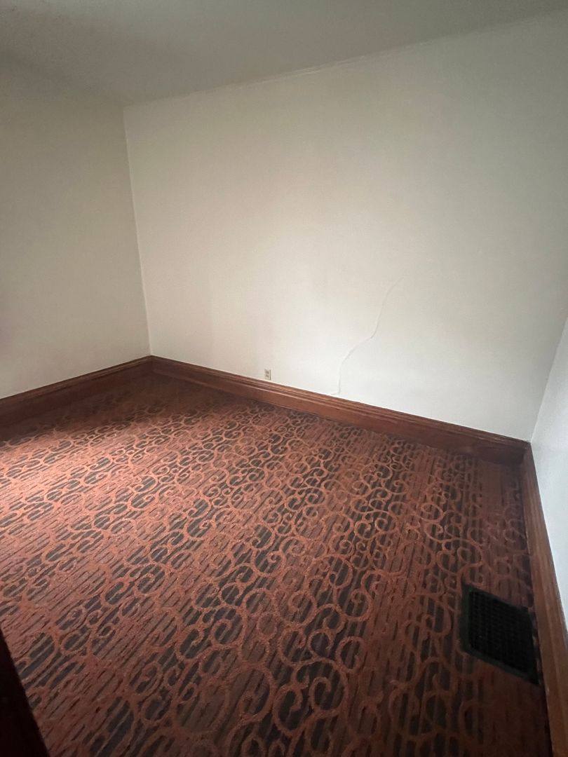 Apartment for rent at 354 W 9th, Erie, PA 16502