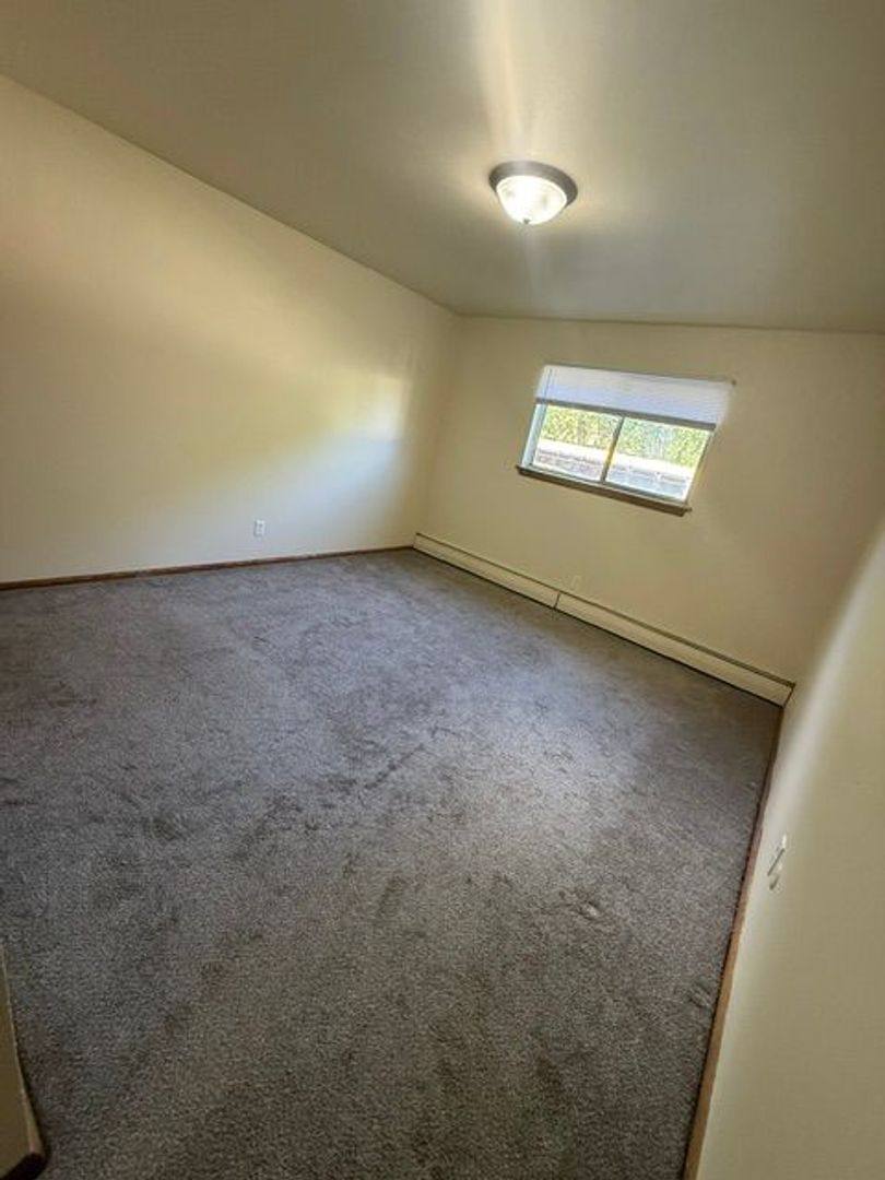 Apartment for rent at 5414 58th Ave, Kenosha, WI 53144