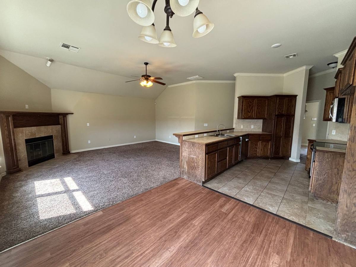 House for rent at 2109 Breakers W Blvd, Oklahoma City, OK 73128