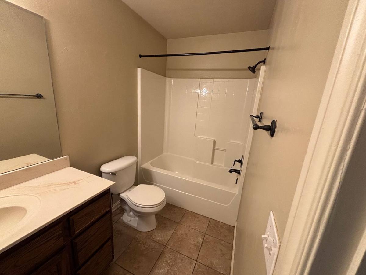 House for rent at 2109 Breakers W Blvd, Oklahoma City, OK 73128