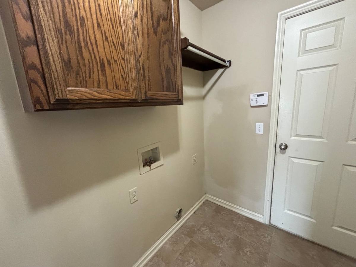 House for rent at 2109 Breakers W Blvd, Oklahoma City, OK 73128