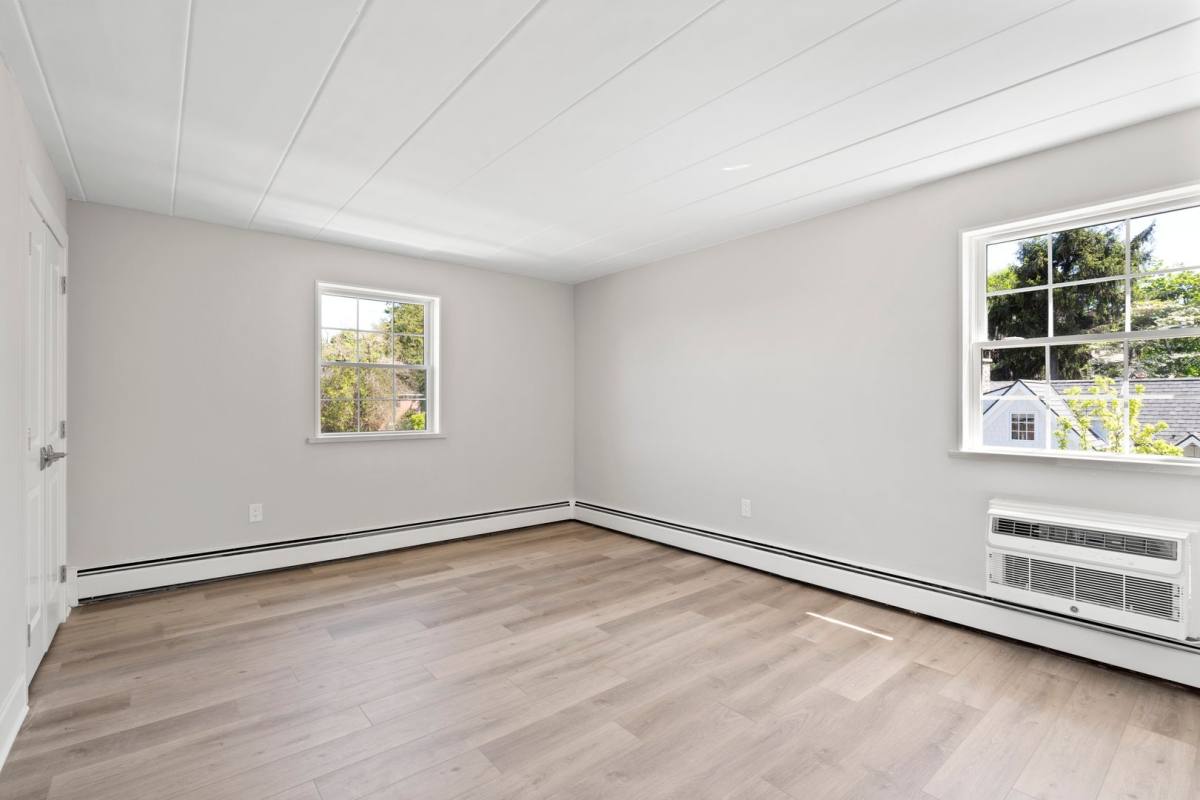 Apartment for rent at 100 Windermere Ave, Wayne, PA 19087