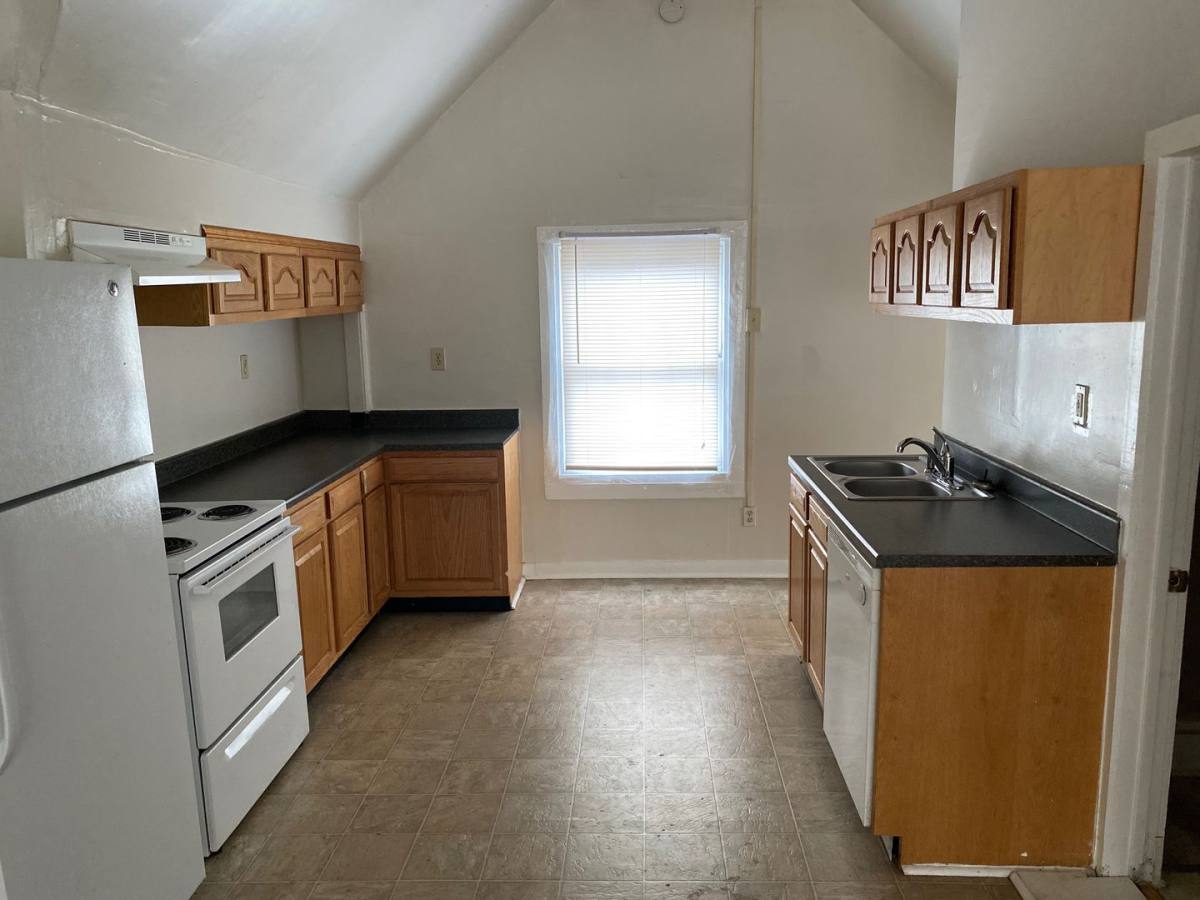 Apartment for rent at 560-2 E High St, Lexington, KY 40502