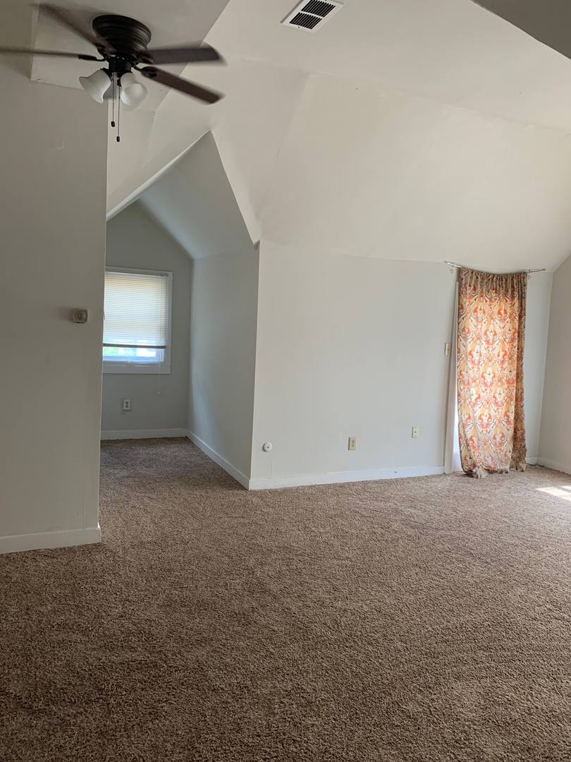 Apartment for rent at 560-2 E High St, Lexington, KY 40502
