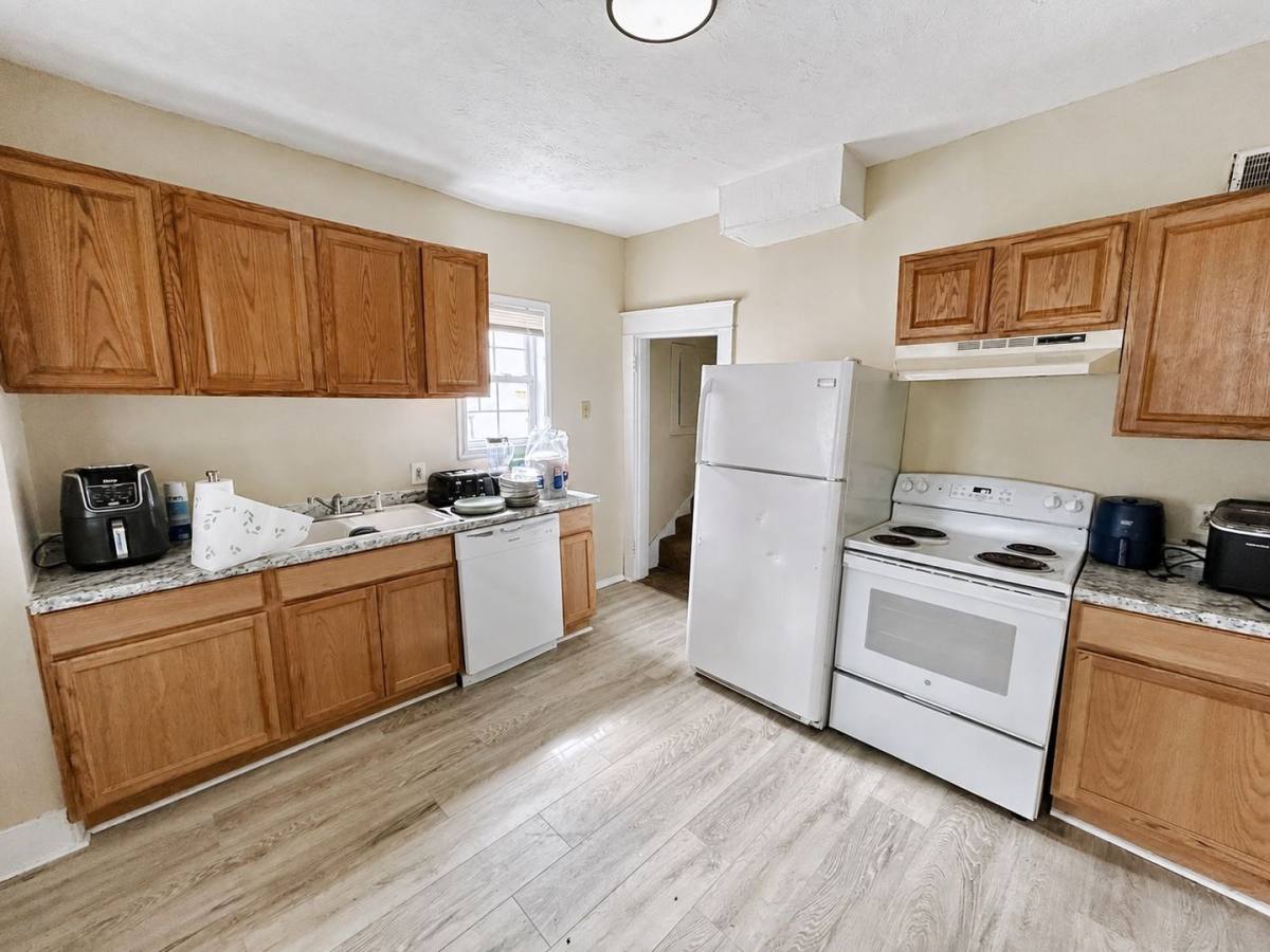 House for rent at 113 Westwood Dr, Lexington, KY 40503