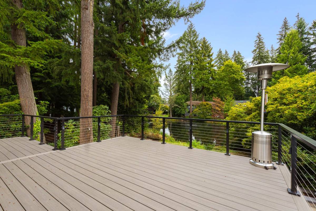 House for rent at 11402 NE 103rd St, Kirkland, WA 98033
