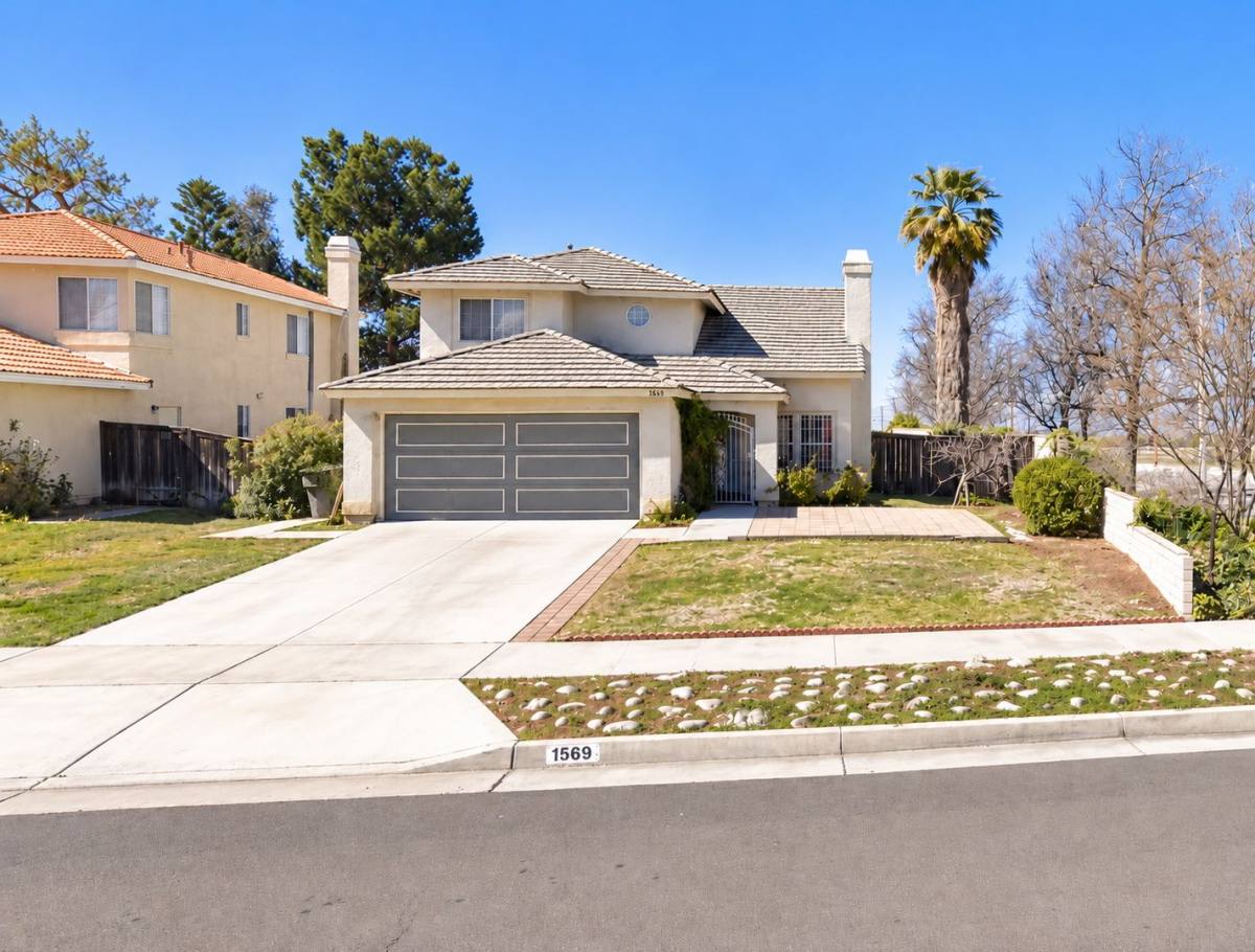 House for rent at 1569 Woodbury St, Redlands, CA 92374
