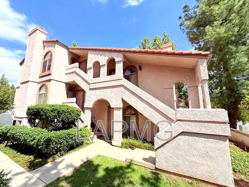 Condo for rent at 23201 Sherman Way #H, West Hills, CA 91307