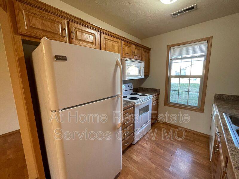 Apartment for rent at 1123 N Northwood, Republic, MO 65738