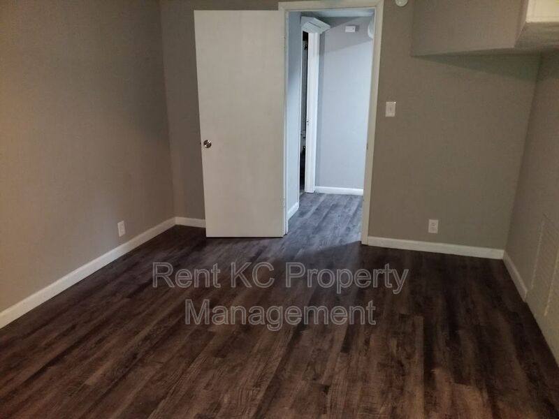 House for rent at 2920 S Northern Blvd, Independence, MO 64052