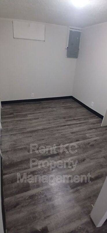 House for rent at 2920 S Northern Blvd, Independence, MO 64052