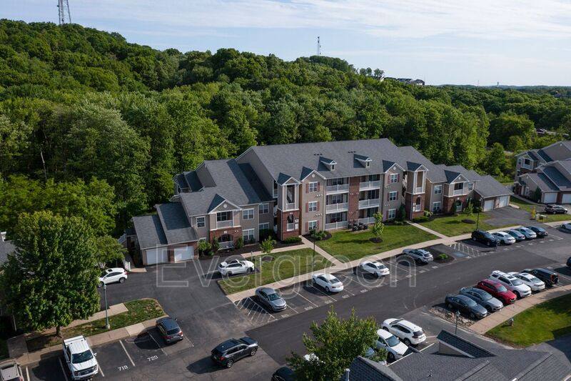 Apartment for rent at 519 Stockton Ridge, Cranberry Township, PA 16066