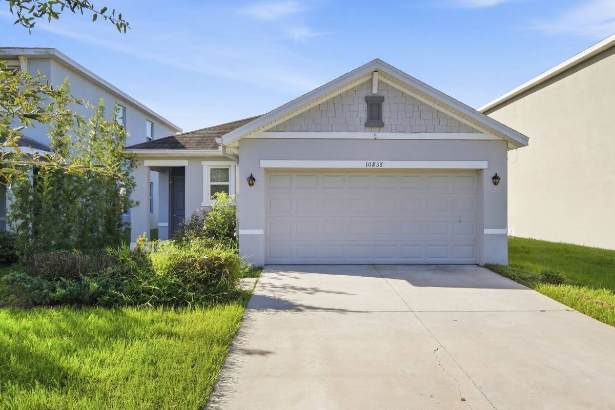 House for rent at 10836 Trailing Vine Dr, Tampa, FL 33610