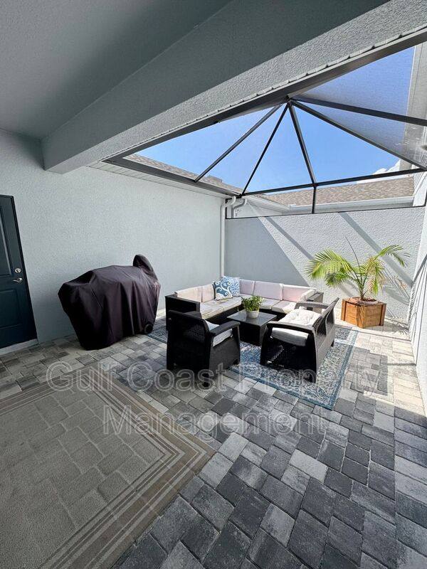 Townhouse for rent at 1908 Swivel Lane, Sarasota, FL 34240