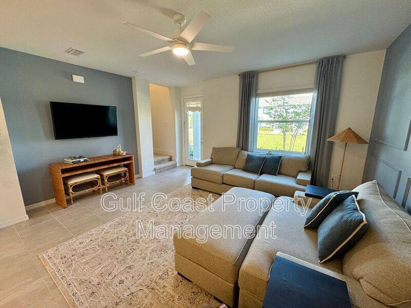 Townhouse for rent at 1908 Swivel Lane, Sarasota, FL 34240