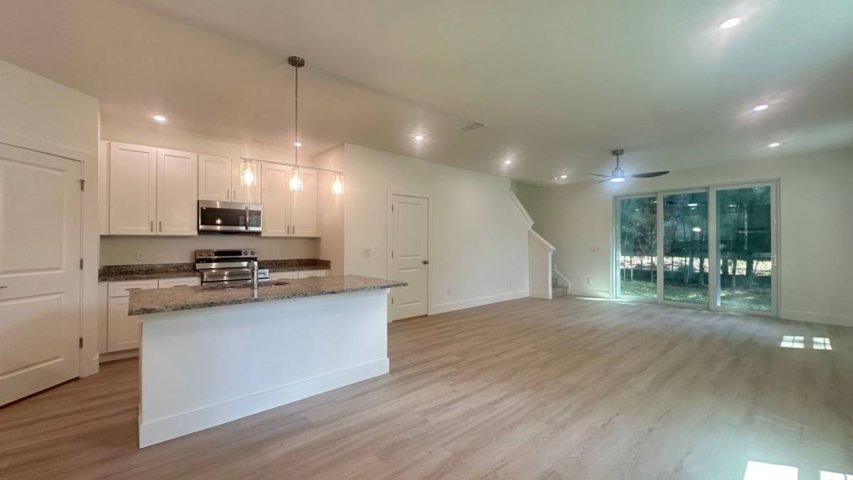 Townhouse for rent at 294 NE Triplet Dr, Casselberry, FL 32707