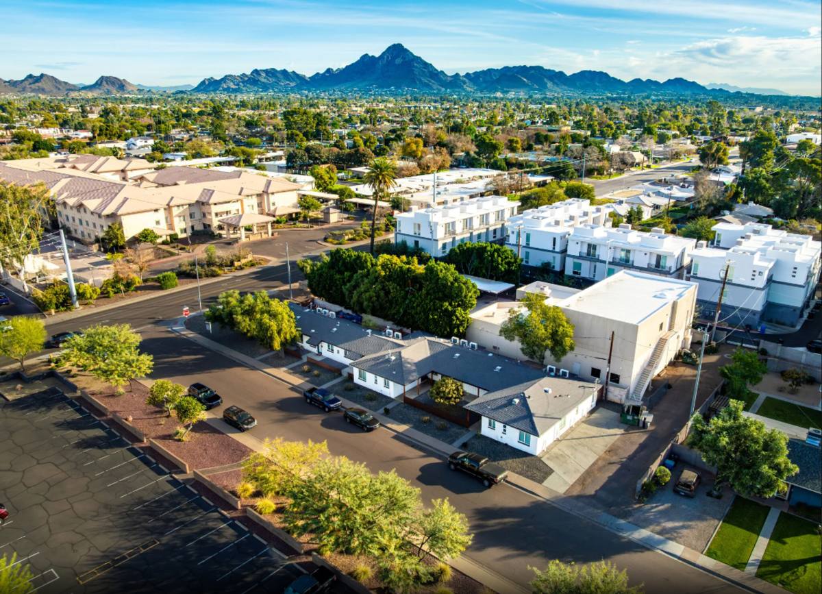Apartment for rent at 825 E Missouri Ave, Phoenix, AZ 85014