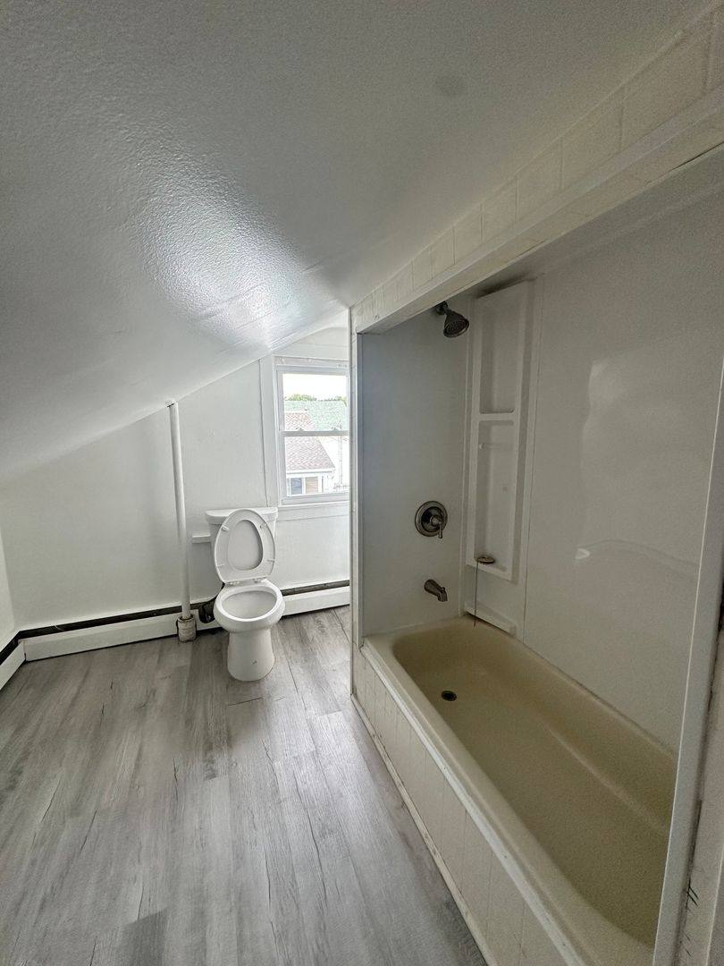 Apartment for rent at 1326-1330 N Washington St, Wilkes Barre, PA 18705