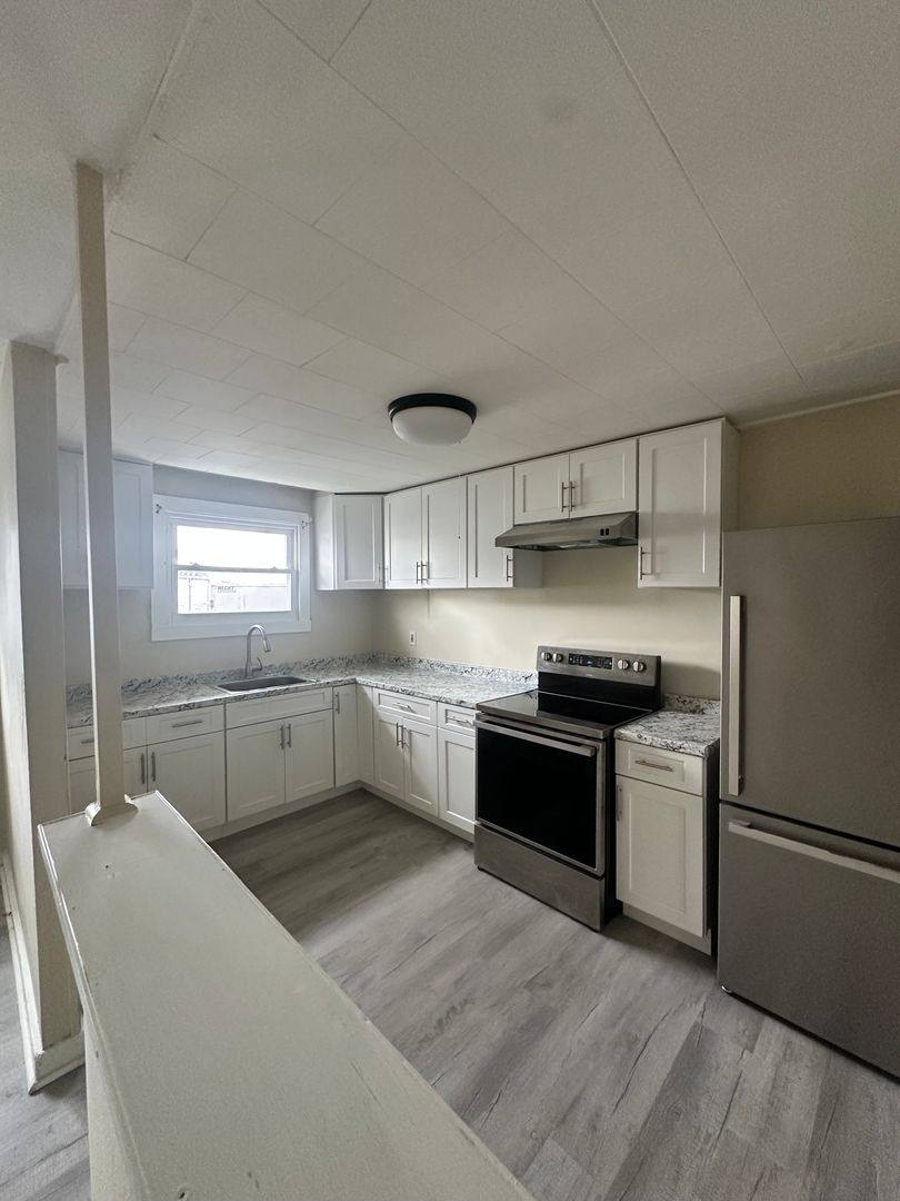 Apartment for rent at 1326-1330 N Washington St, Wilkes Barre, PA 18705