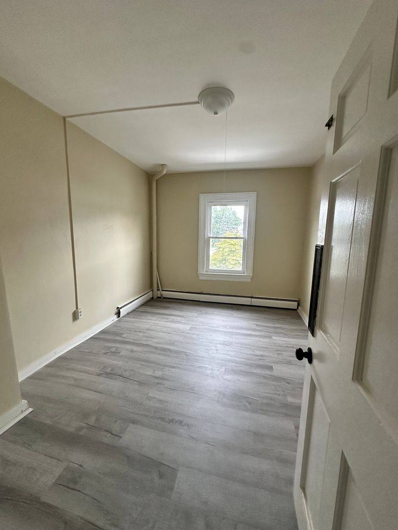 Apartment for rent at 1326-1330 N Washington St, Wilkes Barre, PA 18705