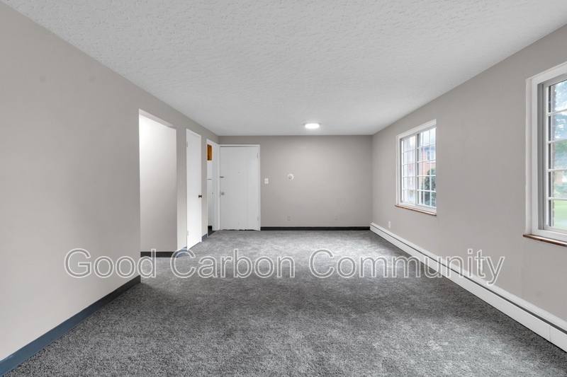 Apartment for rent at 315 Beattie Ave #2, Lockport, NY 14094