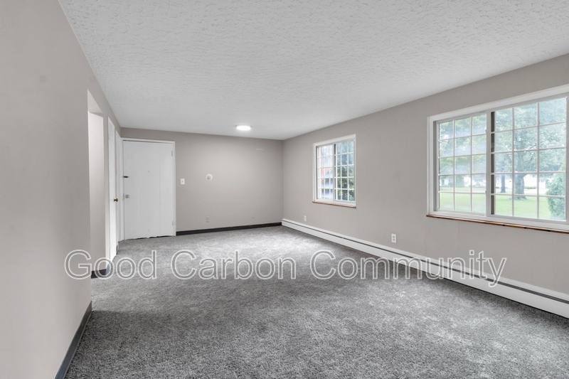 Apartment for rent at 315 Beattie Ave #2, Lockport, NY 14094