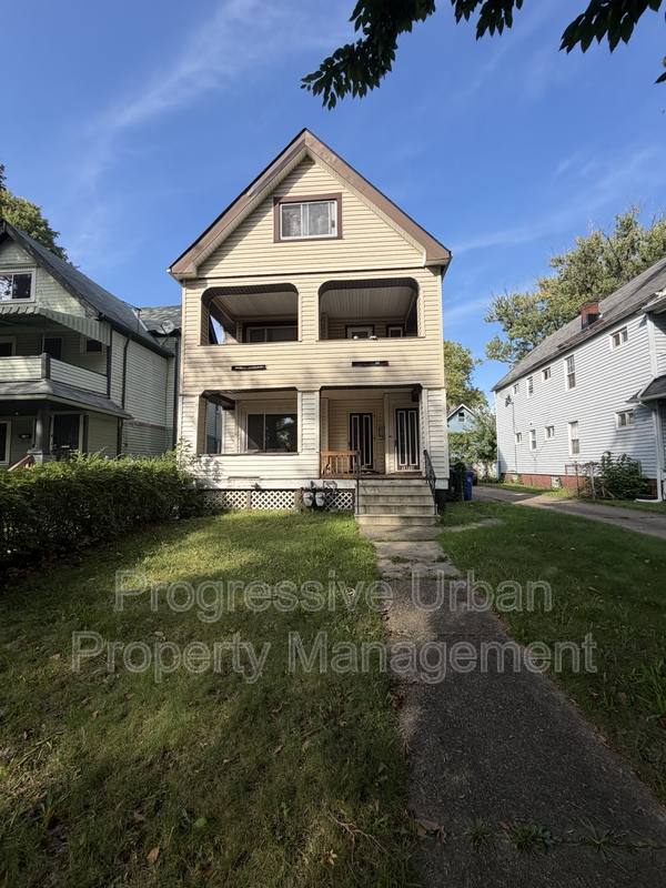 Apartment for rent at 13709 Rugby Rd, Downstairs Unit, Cleveland, OH 44110