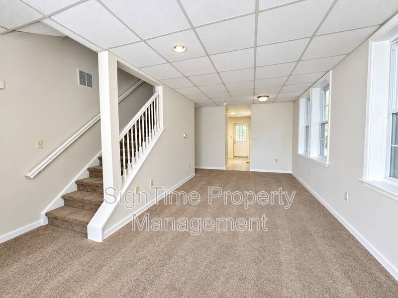 Apartment for rent at 202 Fairground Ave, Hagerstown, MD 21740