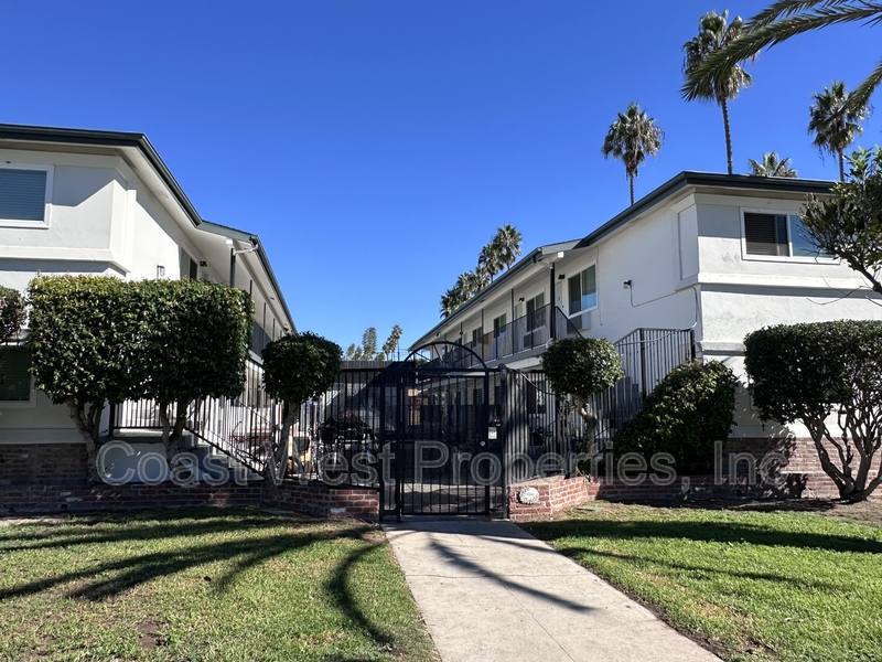 Apartment for rent at 4802 Orchard Ave #15, San Diego, CA 92107