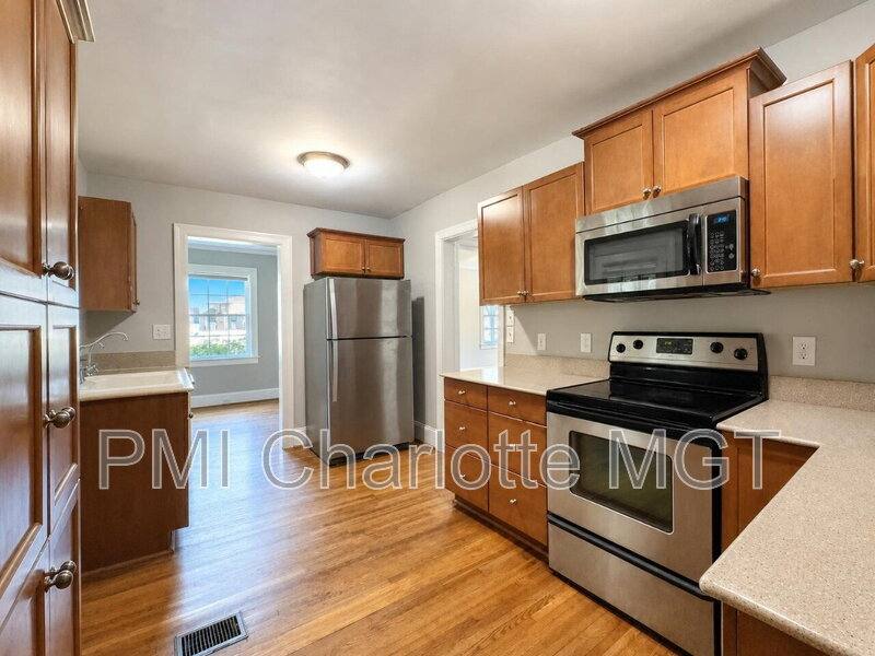 House for rent at 614 Marsh Rd, Charlotte, NC 28209