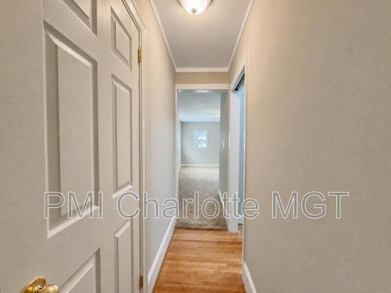 House for rent at 614 Marsh Rd, Charlotte, NC 28209