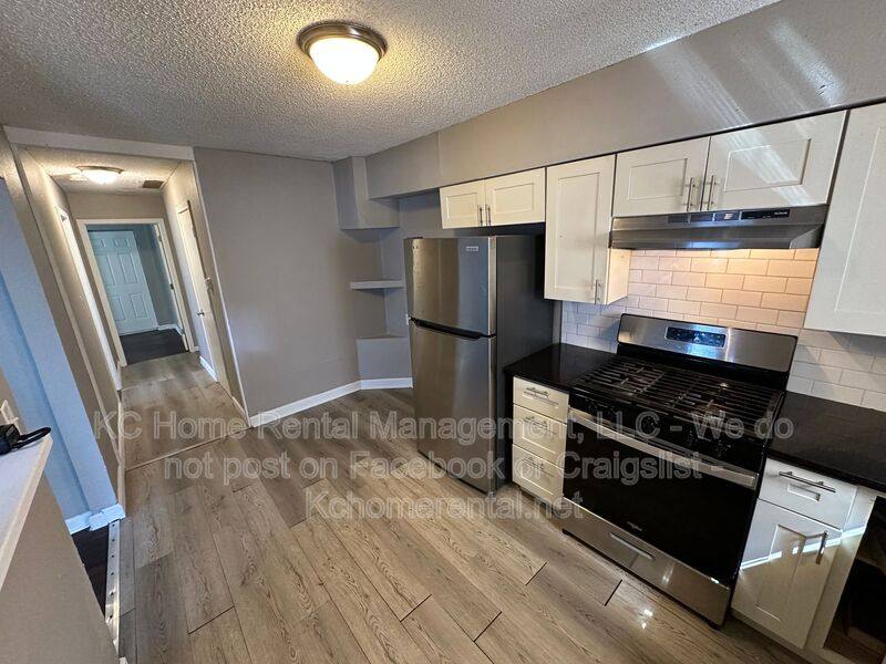 House for rent at 3436 S Oxford Ave, Independence, MO 64052