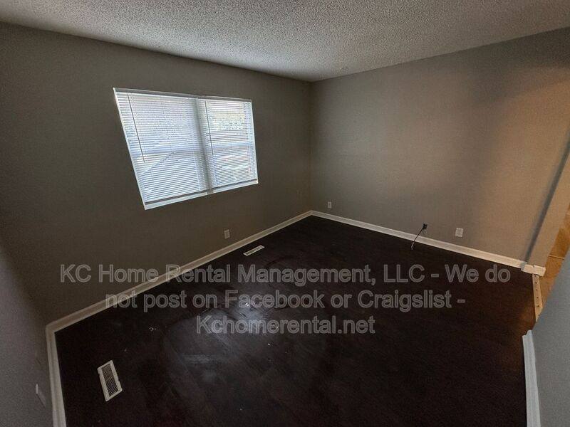 House for rent at 3436 S Oxford Ave, Independence, MO 64052