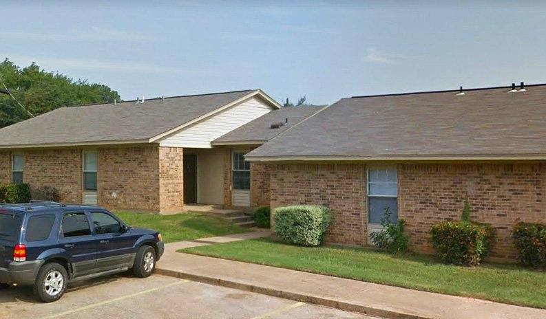 Apartment for rent at 1302 Jacksonville Dr, Jacksonville, TX 75766