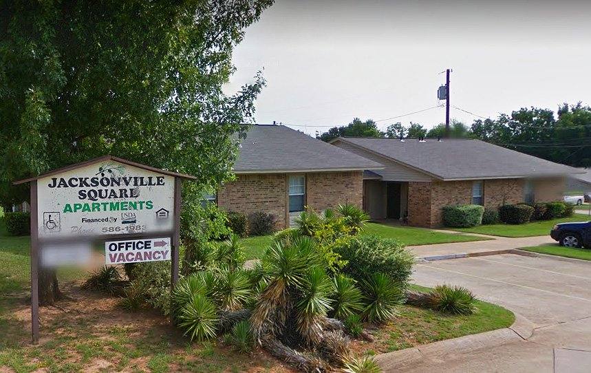 Apartment for rent at 1302 Jacksonville Dr, Jacksonville, TX 75766