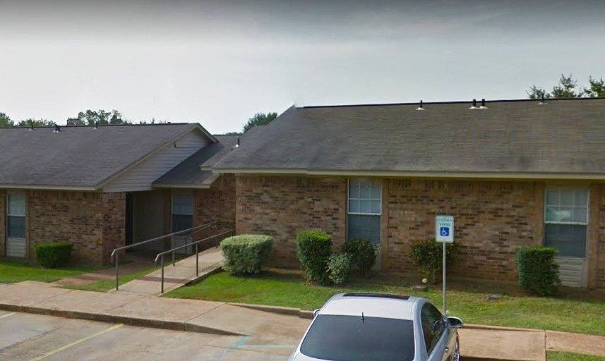 Apartment for rent at 1302 Jacksonville Dr, Jacksonville, TX 75766