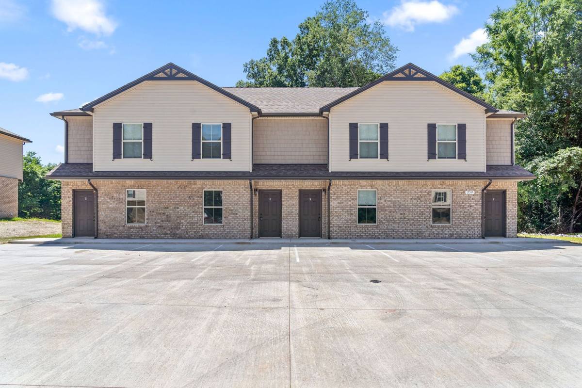Townhouse for rent at 299 Smithson Lane, Clarksville, TN 37040