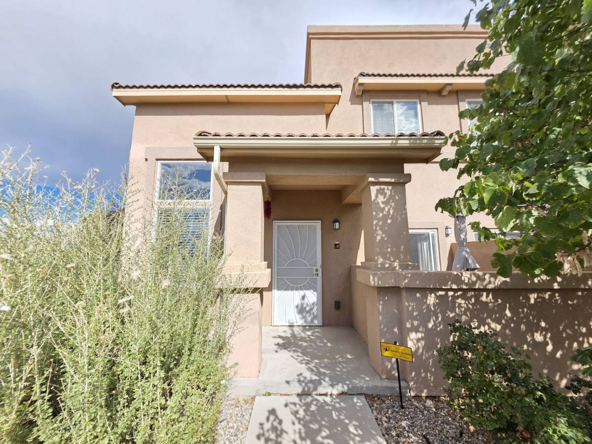 House for rent at 4363 San Benito St, Santa Fe, NM 87507