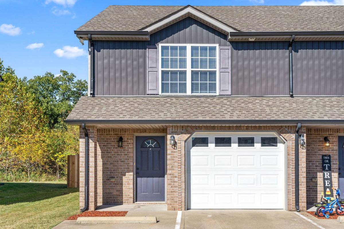 Townhouse for rent at 309 Rowand Court, Clarksville, TN 37042