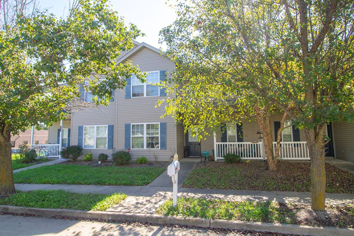 House for rent at 1926 Center St, Columbia, MO 65203