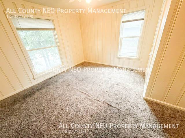 Apartment for rent at 470 Allyn St #2, Akron, OH 44304