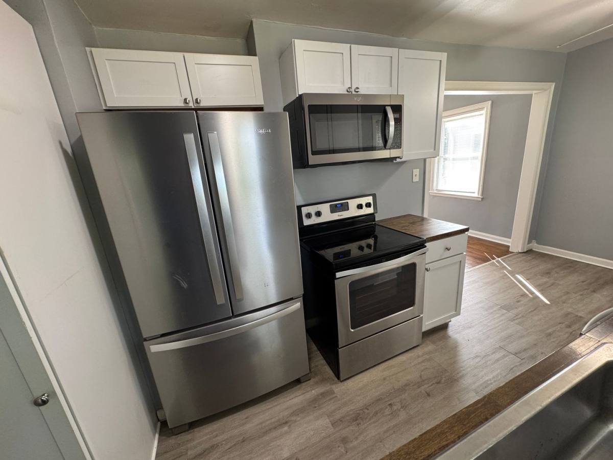 House for rent at 1952 Wallace Ave, Indianapolis, IN 46218