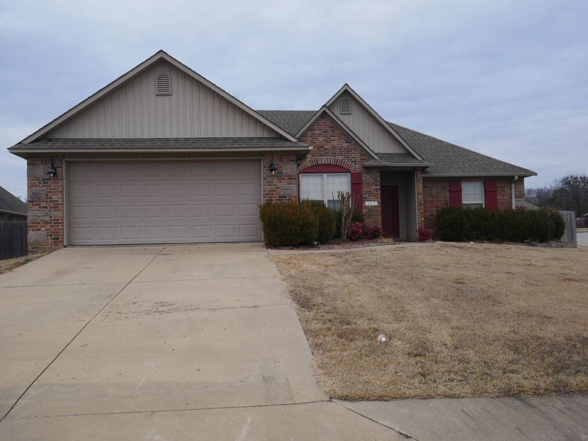 House for rent at 1216 Bur Place, Alma, AR 72921