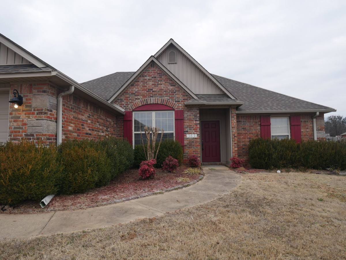 House for rent at 1216 Bur Place, Alma, AR 72921
