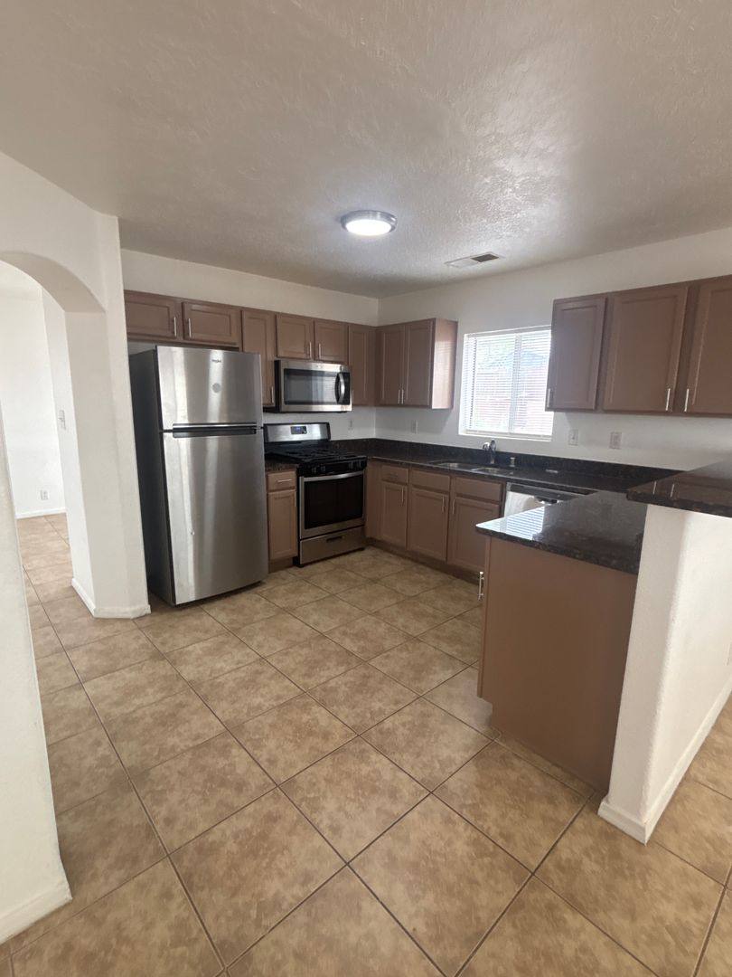 House for rent at 4729 Chesapeake Place NE, Rio Rancho, NM 87144
