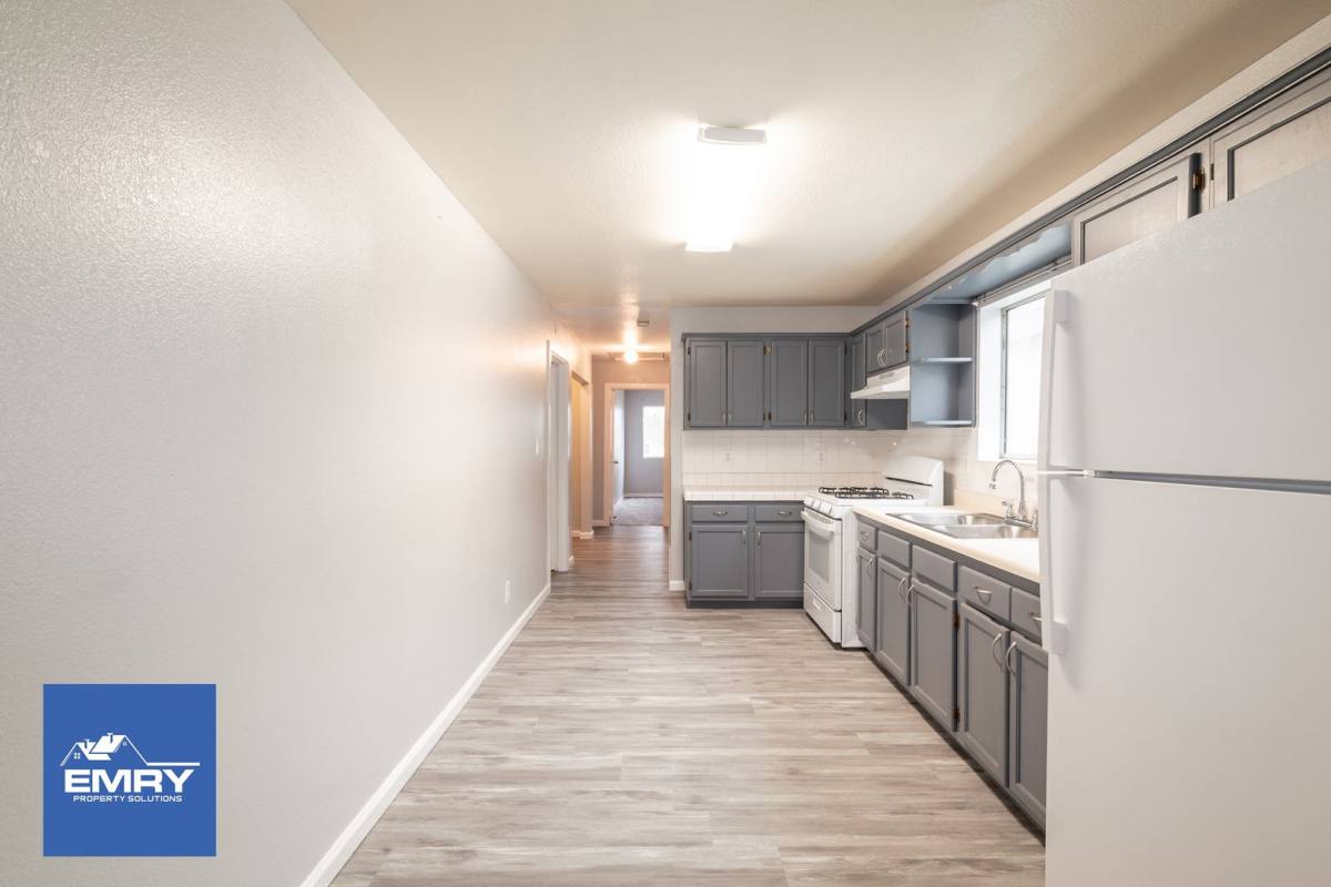 Apartment for rent at 106010 Wilmington Ave, Los Angeles, CA 90002