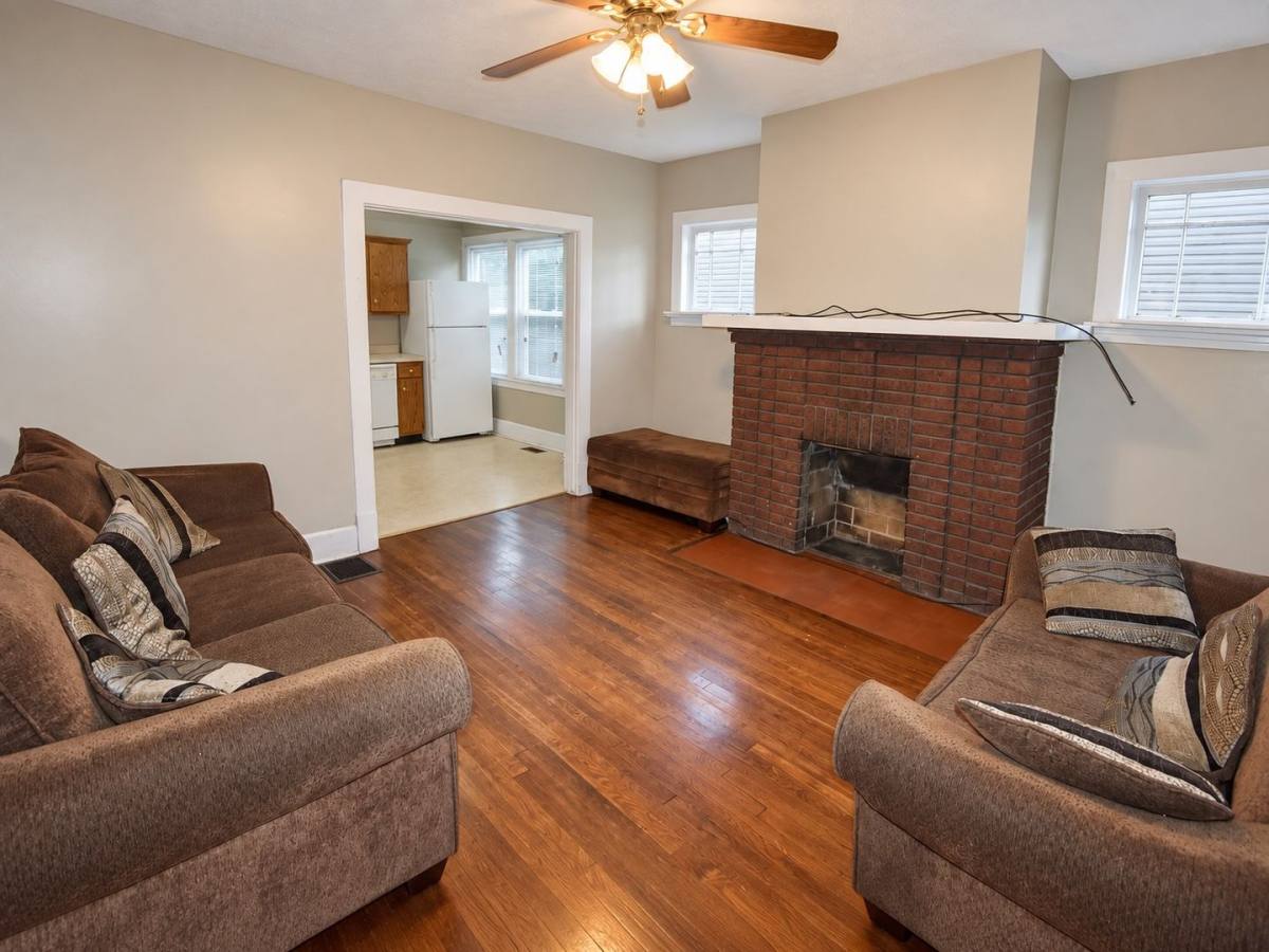 Townhouse for rent at 1105 Crescent Ave, Lexington, KY 40503