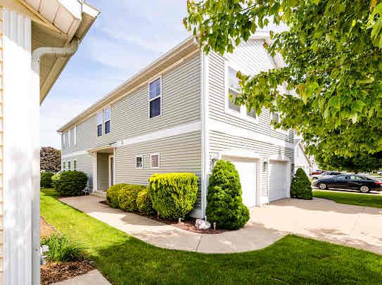 House for rent at 428 Island Pointe Dr, St. Joseph, MI 49085